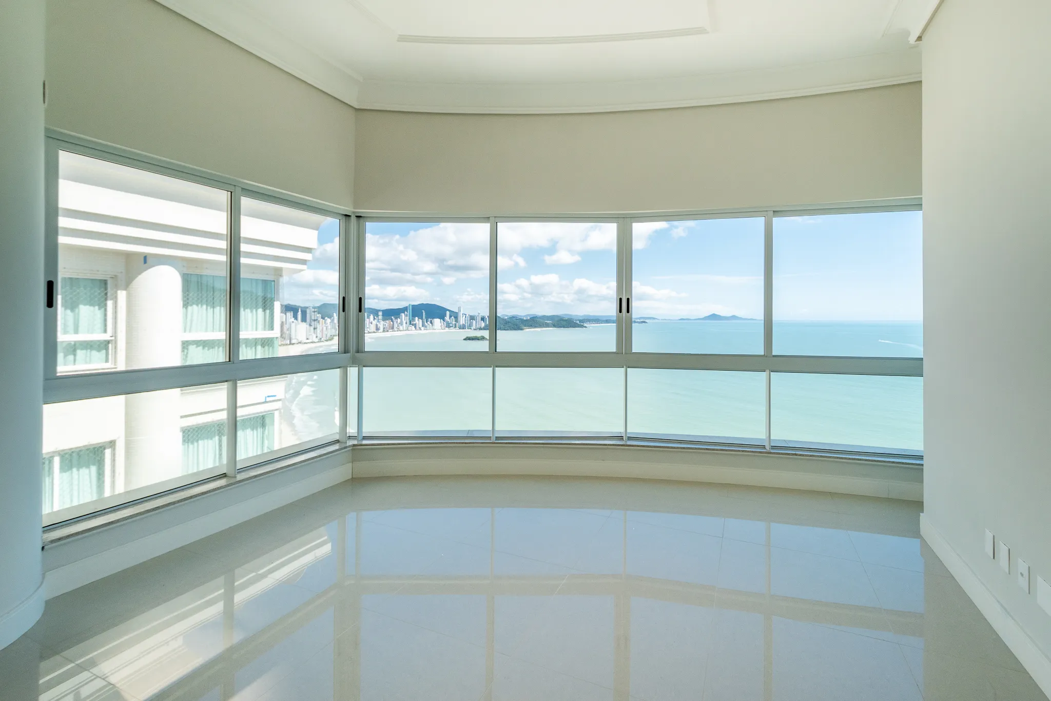 RENAISSANCE - COBERTURA PLANA